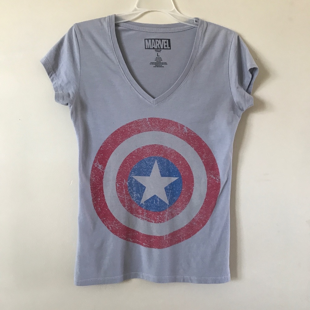 Captain America Shield Logo Tee Shirt. Gray. Large.